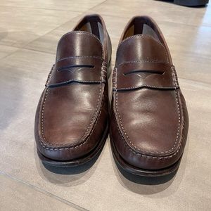 Santoni Vero. Light wear. Minimal crease instep like new